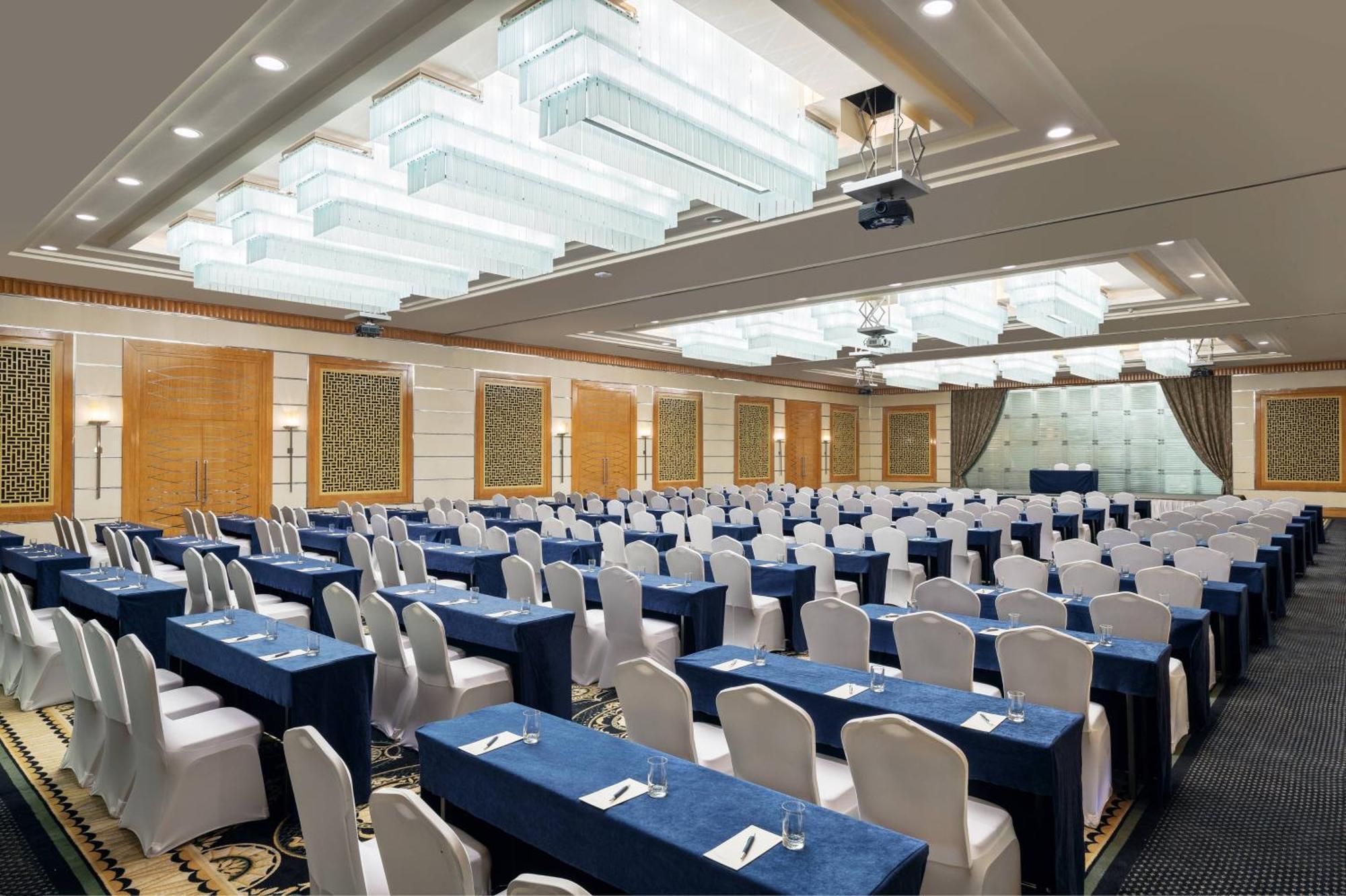 Sheraton Dammam Hotel & Convention Centre Exterior foto The Grand Ballroom